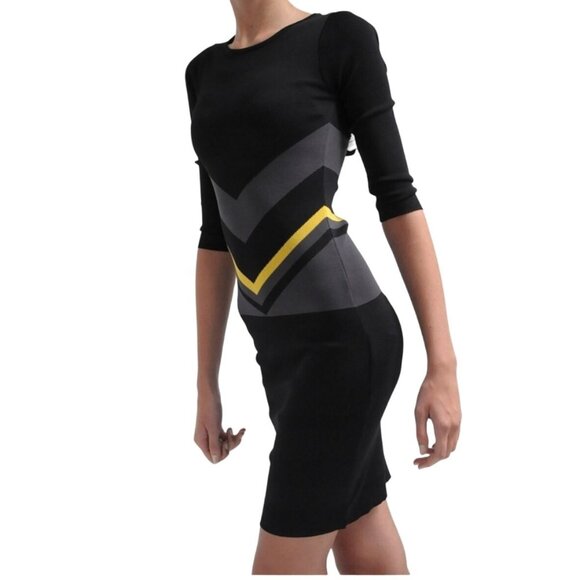 Waggon Paris Black & Gray Chevron Pattern Plus Size Sweater Dress 14 / XL NWT - Picture 1 of 12